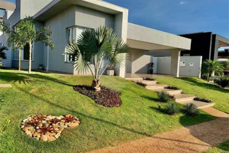 Casa térrea no Condomínio Alphaville Ribeirão III