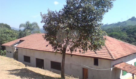 Sítio à venda com 1 quarto em Pirucaia, Mairiporã, SP