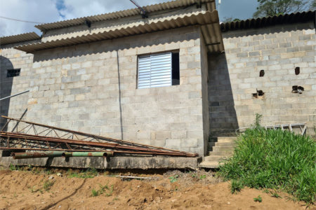 VENDA SÍTIO 48 hectares com estruura para granja, hidroponia e gado