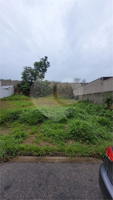 Terreno / Lote a Venda no Residencial Parque dos Pinheiros em Vinhedo/SP