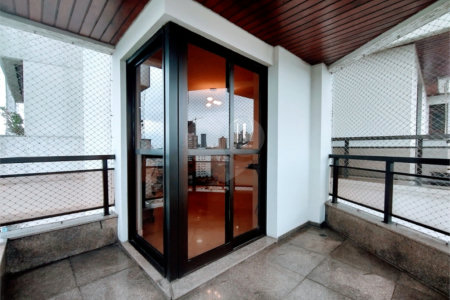 Apartamento para venda na Mooca com 4 suítes, 5 vagas. Condomínio Europa Cicero.
