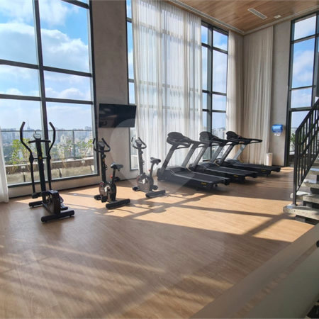 Charme, conforto e vista livre na Vila Clementino – 98 m² com pé-direito duplo!