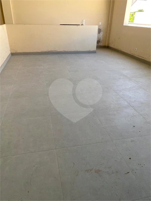 Galpão Comercial Novo para Locação – 350 m²