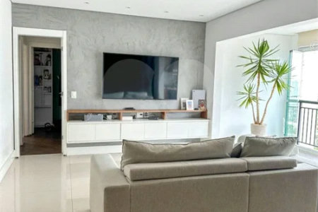Apartamento de 106 m² no Auge Home Resort, porteira fechada, com 3 dormitórios, 1 suíte, varanda gourmet, 2 vagas, depósito e lazer completo.