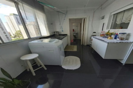 Apartamento à venda com 3 quartos, sendo 1 suíte, em Vila Andrade, São Paulo - SP