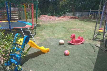 Chácara com 750m² , 4 dormitórios , sendo 1 suíte , 50 vagas , à venda em Santo André.