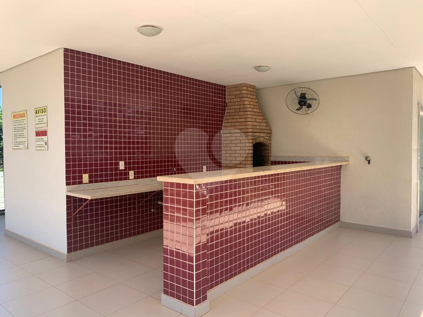 Apartamento com 2 dormitórios.