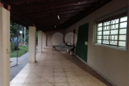 Chácara Balneário do 29 com piscina.