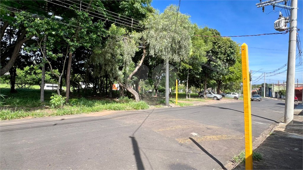 Terreno à Venda no Jardim Tangará