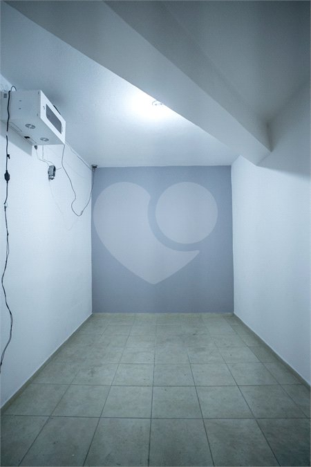 Lindo Salão Comercial para locação com 924m2 no Centro de Atibaia