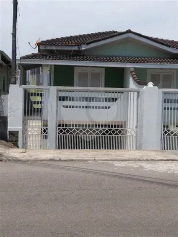 CASA A VENDA COM 141M², 3 DORMITORIOS, 1 SUITE, 2 VAGAS - JARDIM DAS INDUSTRIAS - SÃO JOSÉ DOS CAMPO