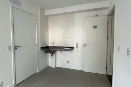 Apartamento aconchegante com terraço e sacada