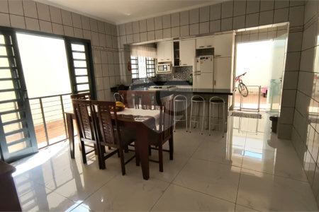 Sobrado à Venda no Bicão – São Carlos/SP