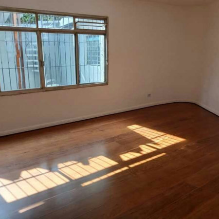 Sobrado à venda com 3 quartos, sendo 1 suíte, em Jaguaré, São Paulo - SP