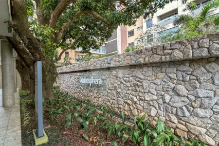 Indaiatuba- Sp - Edificio Athmosfera- R$ 1.800.000,00 - andar alto - 130,00 ms de area util - 3 suites, lavabo, sala 2 ambientes, 3 vagas de garagens - Area de lazer - Brinquedoteca - Piscina - Portão eletrônico - Portaria 24hs - sala de ginástica - Salão de festas - Salão de jogos - Cinema