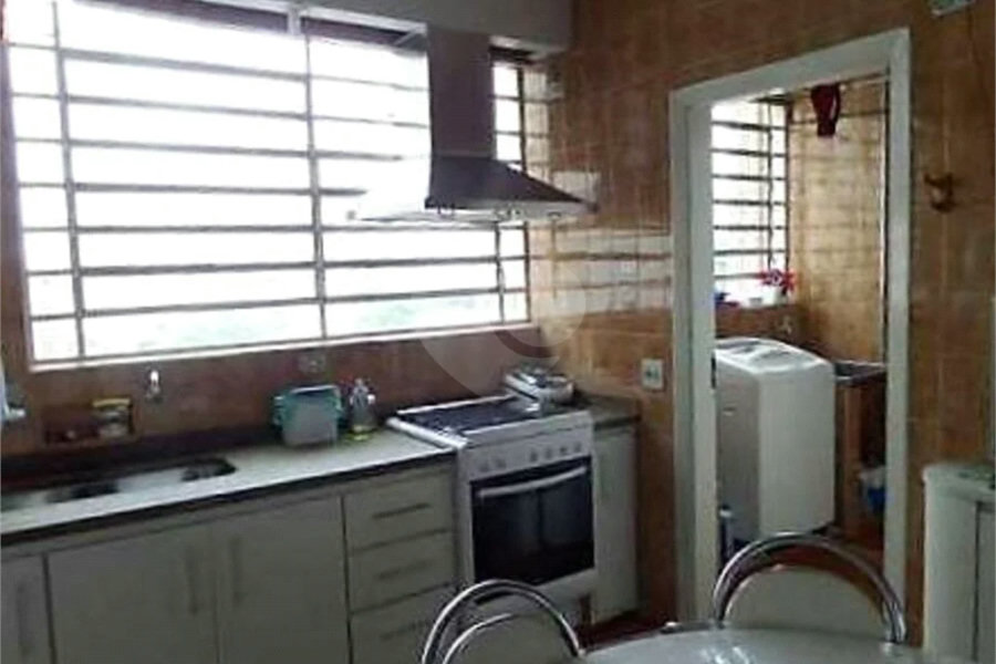 Apartamento próximo ao Metro com 03 dormitórios e 01 Suíte, 2 vagas á venda na Vila Mariana!