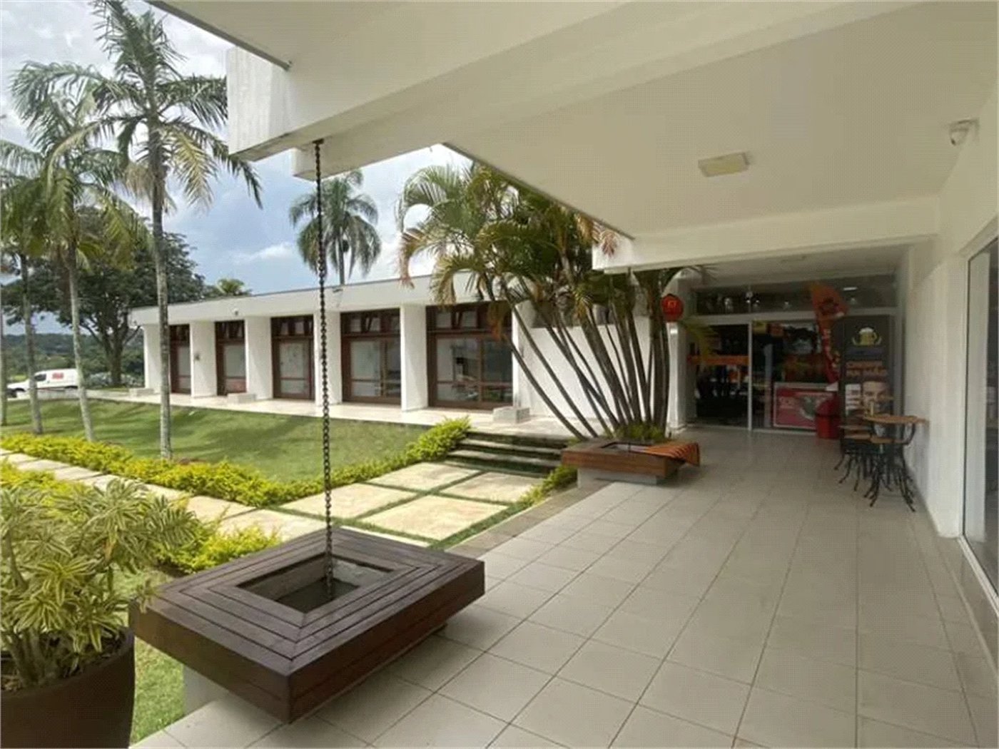 Casa à venda com 3 suítes no condomínio Vintage, Cotia - SP