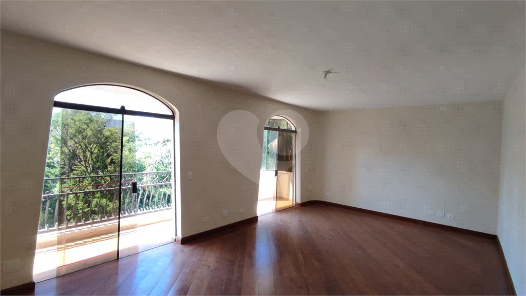 Apartamento de 3 dormitórios à Venda - Jardim Bethânia