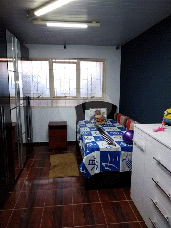 Casa térrea para venda ou locação no Jardim São Carlos V