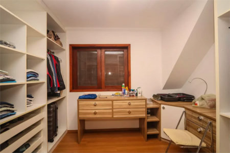 Sobrado à venda com 5 quartos, sendo 1 suíte, em Vila Sônia, São Paulo, SP