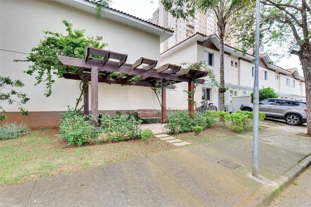 Casa à venda com 3 quartos, sendo 1 suíte, no condomínio Terrara Townhouses, São Paulo - SP