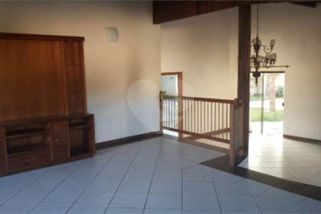 Casa com 4 Quartos para alugar - Residencial Samambaia
