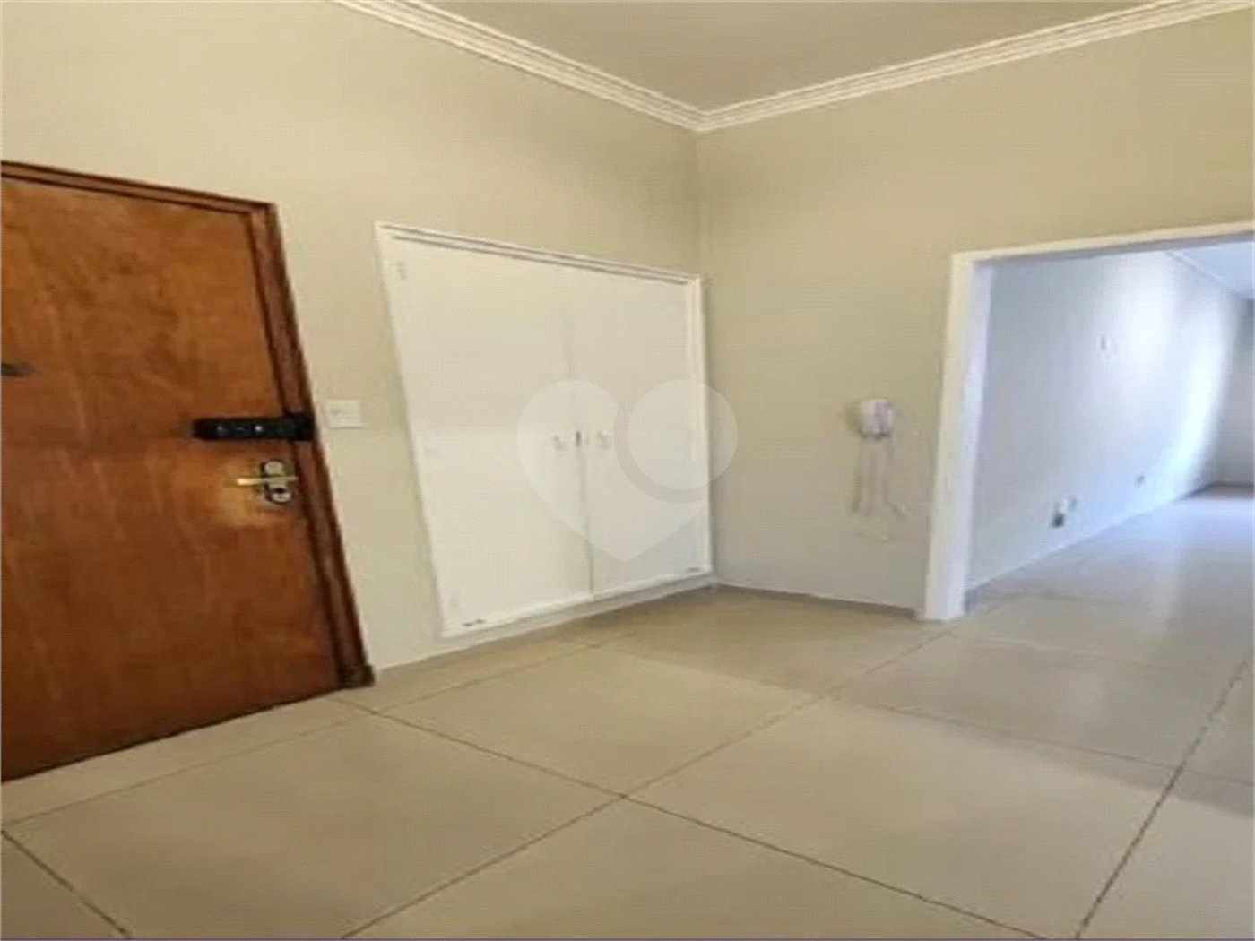 Apartamento à venda no bairro Barra Funda.