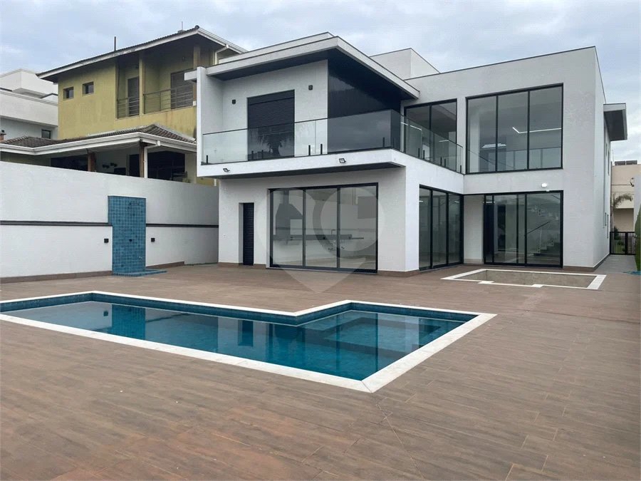Casa Alto Padrão | 4 suites | Condominio Clube | Atibaia
