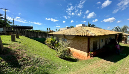 Casa à venda com 4 suítes no condomínio Vivenda do Broa, Itirapina - SP