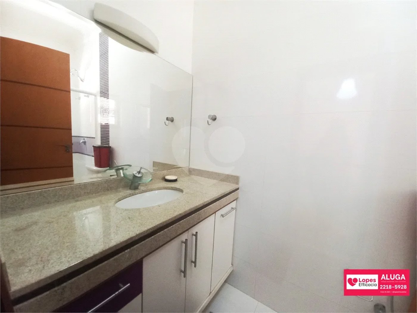Linda casa com piscina localizada no melhor condomínio de Hortolândia - Green Park.