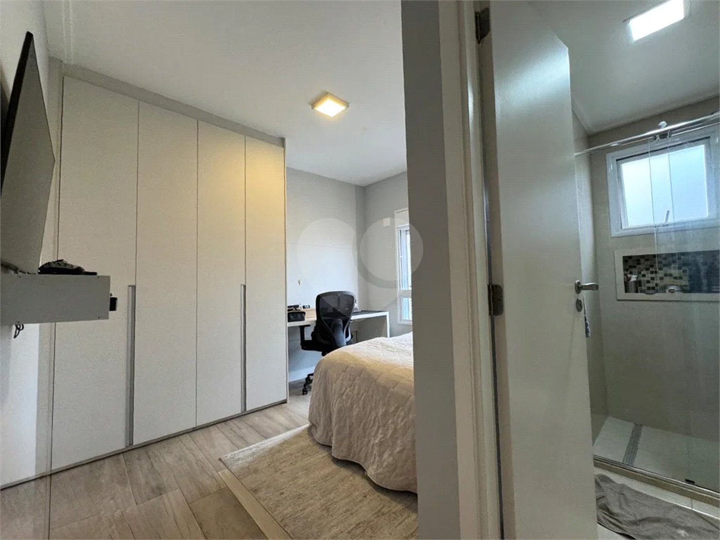 Santana Alto Padrão/Porteira Fechada, Apto. 260 m² 4 Suítes, 5 vagas 2 depósitos privativos