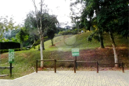 Casa á venda – Granja Viana