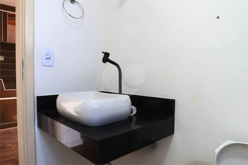 Cobertura Espaçosa, cheia de conforto e aconchego.
