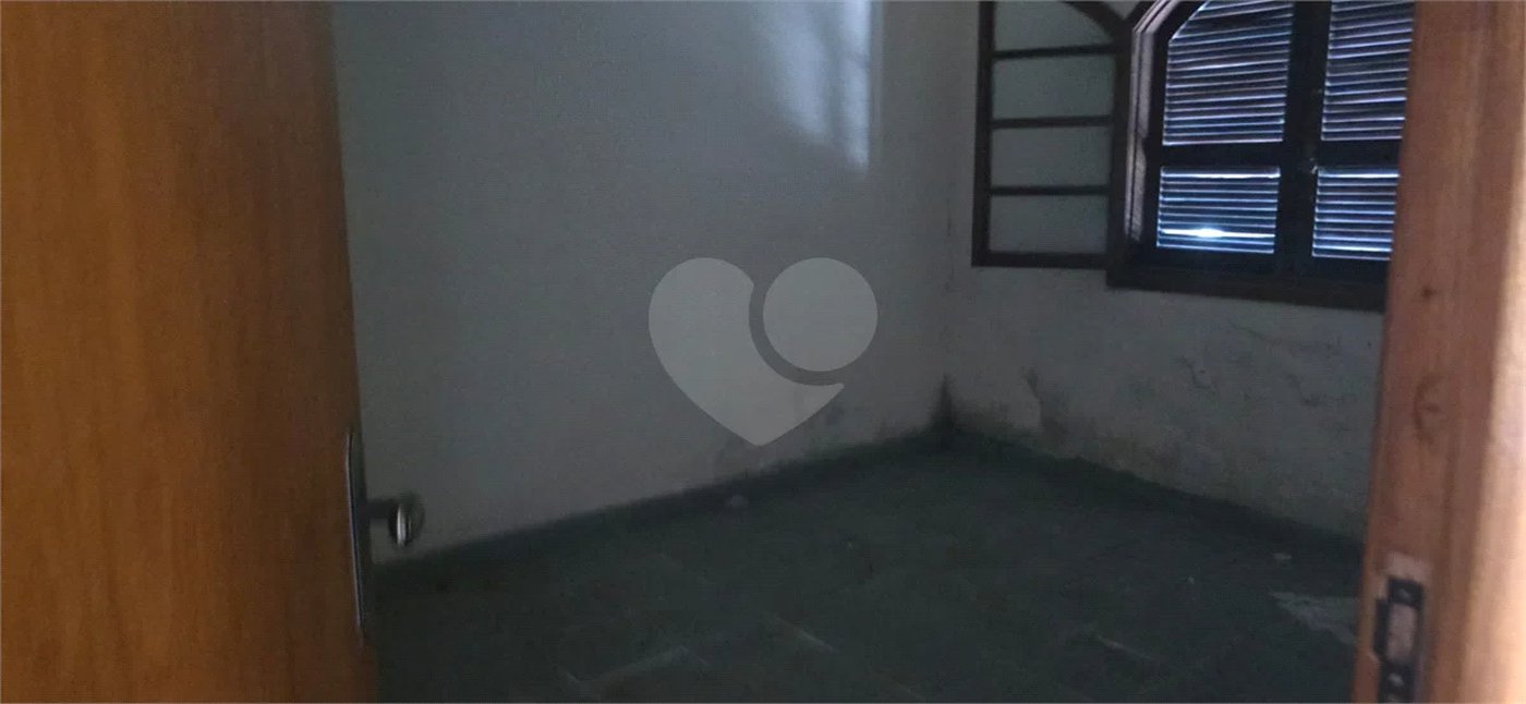 Casa antiga a venda