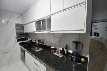 Apartamento à venda no bairro Bela Vista.