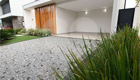 Casa à venda com 4 suítes no condomínio Residencial Helvetia Park, Indaiatuba - SP