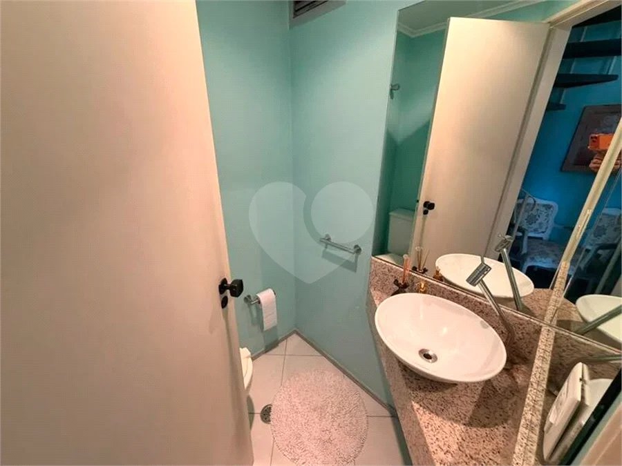 Apartamento com 1 dormitório com 1 vaga de garagem