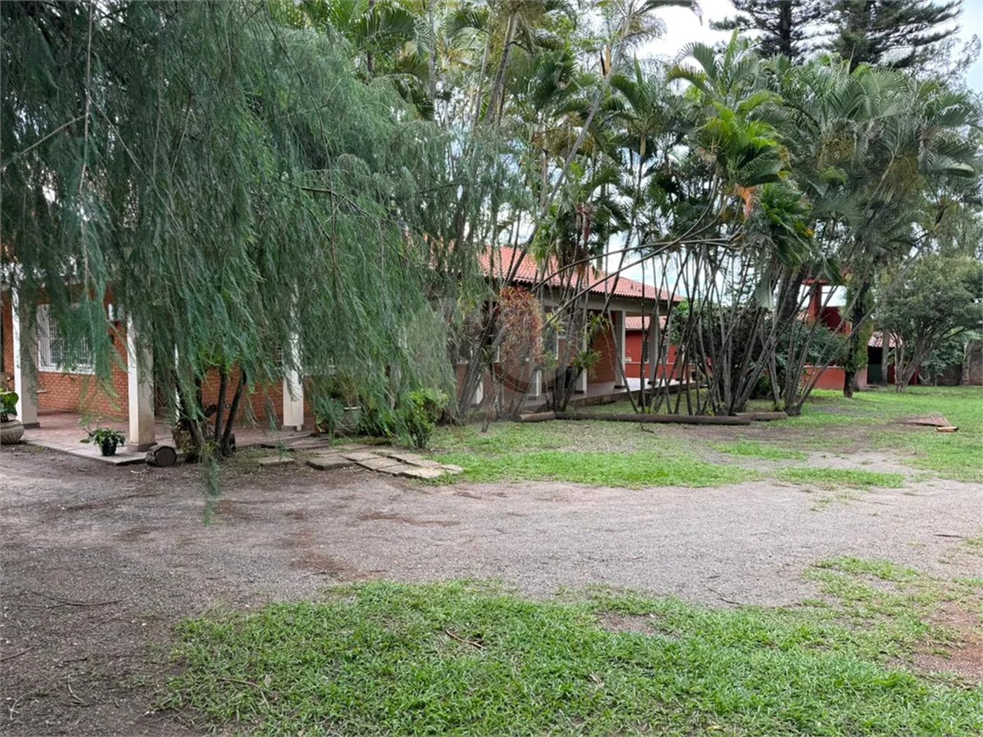 Chácara no Unileste, com espaço para eventos e cozinha industrial, na modalidade porteira fechada,