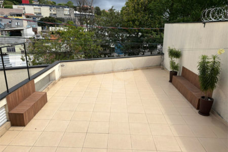 Oportunidade Casa Terrea e Ampla com 173 m² e Quintal e Área Gourmet JARDIM ARICANDUVA