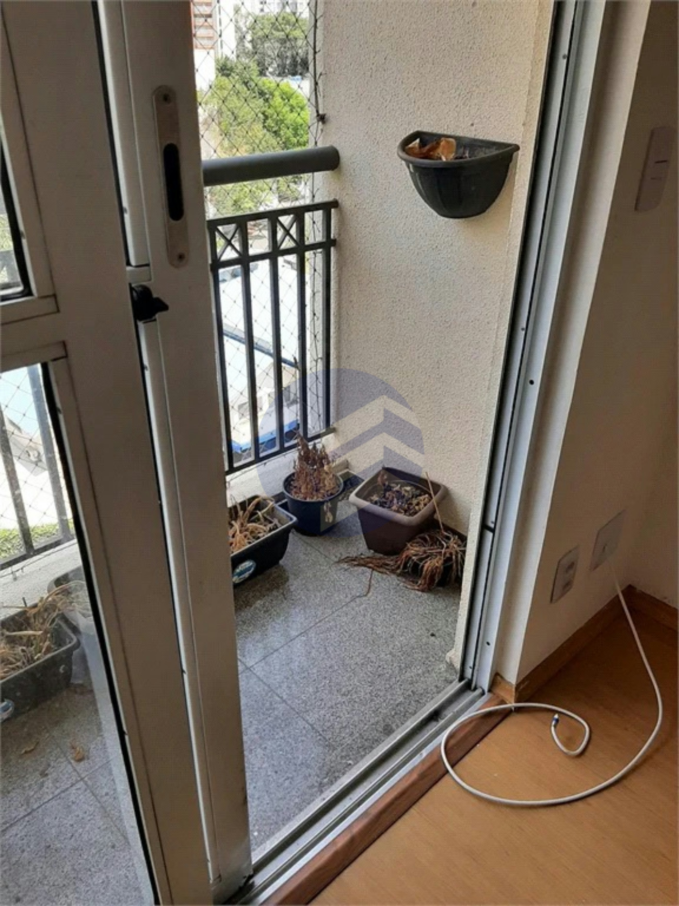 Apartamento à venda ou para alugar com 3 quartos, sendo 1 suíte, em Vila Suzana, São Paulo - SP