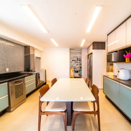 Apartamento na Mooca com 204m² com sacada gourmet com 4 suítes e 4 vagas condominio clube Aceita Permuta