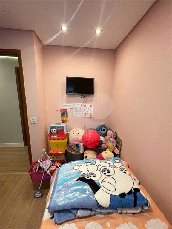 Apartamento com 70m², 3 dormitórios, 1 suíte, 1 vaga, à venda na Vila Guilherme.