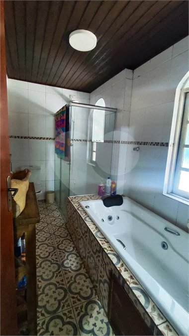 Casa á venda em condominio em Caieiras SP