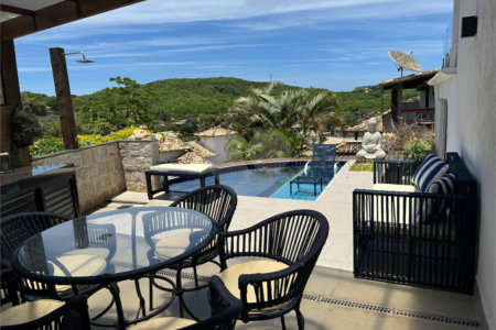Casa com Piscina em Condomínio à Venda em Geribá, Búzios!