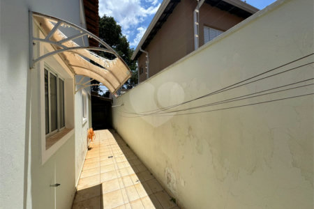 Casa á venda, com 3 dormitórios, no bairro Planalto paraíso em São Carlos.
