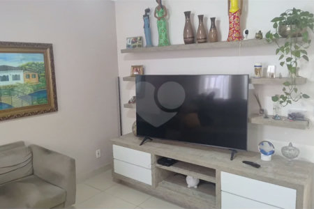 Sobrado de Alto Padrão com Piscina Aquecida, Energia Solar e Lazer Completo no Condominio Natura Village