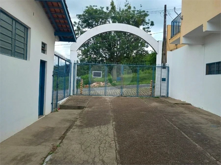 Salão Comercial a Venda no Jardim Melle em Vinhedo/SP