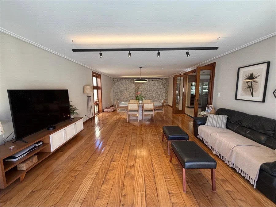 Casa com 4 quartos com sofisticação, conforto e exclusividade no Jardim Europa