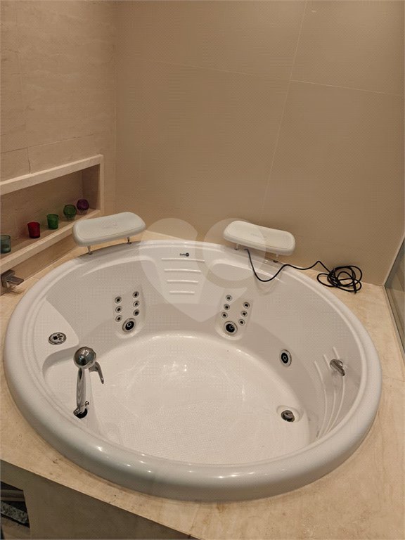 Apartamento à Venda na Mooca – 126 m², 3 Suítes (1 com Banheira), Varanda Gourmet, Andar Alto, Porteira Fechada