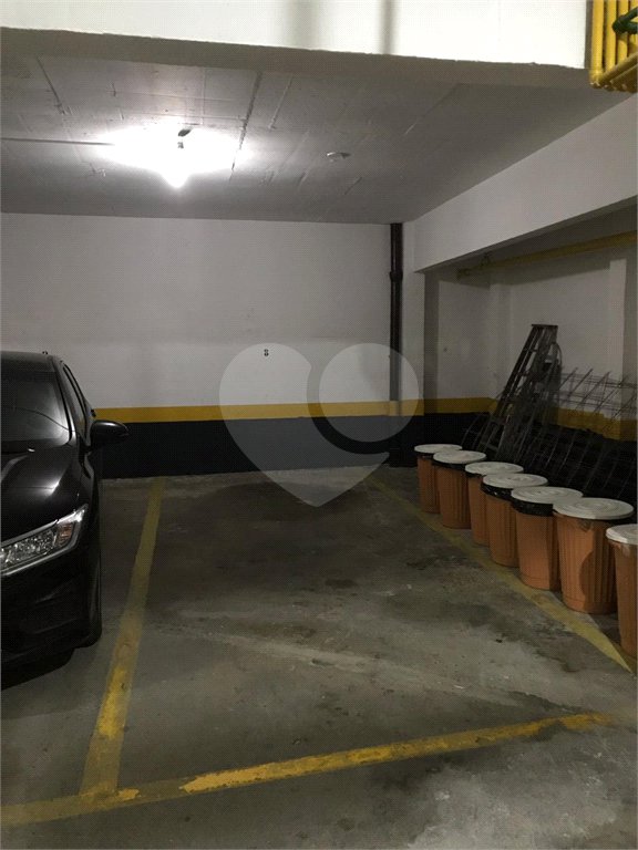 Apartamento 2 dormitórios à venda na Vila mariana.